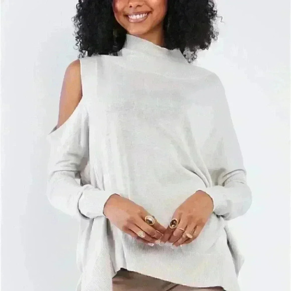 Silver Peek-A-Boo Shoulder Turtle Neck Swe… - Picture 1 of 4
